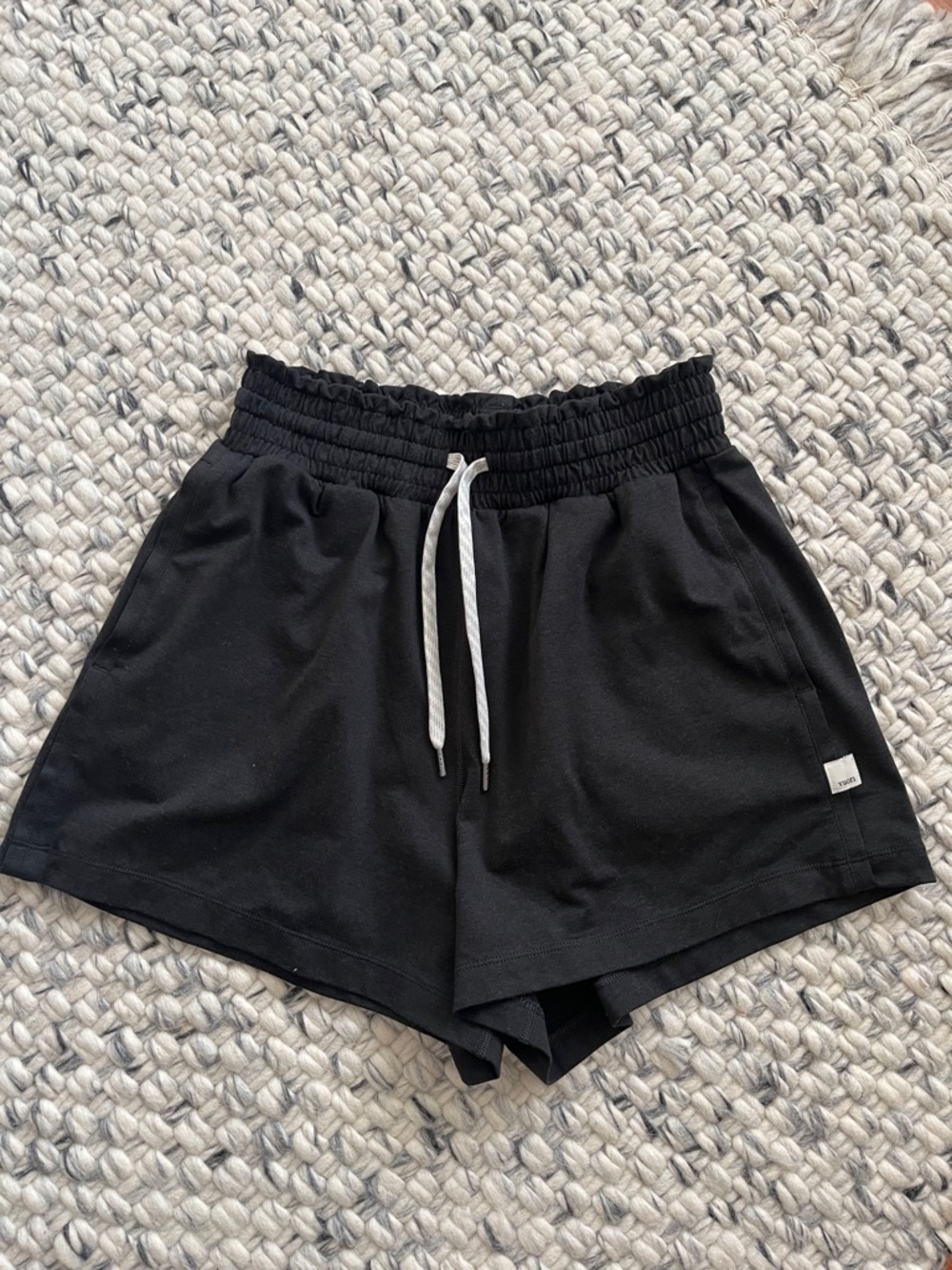 Vuori halo shorts